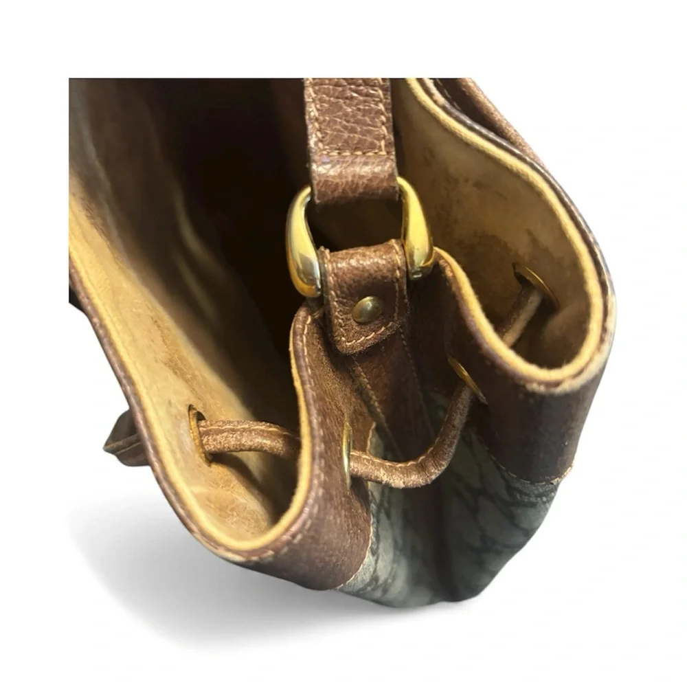 👜 Vintage Gucci Plus GG Monogram Bucket Bag - Picture 11 of 15